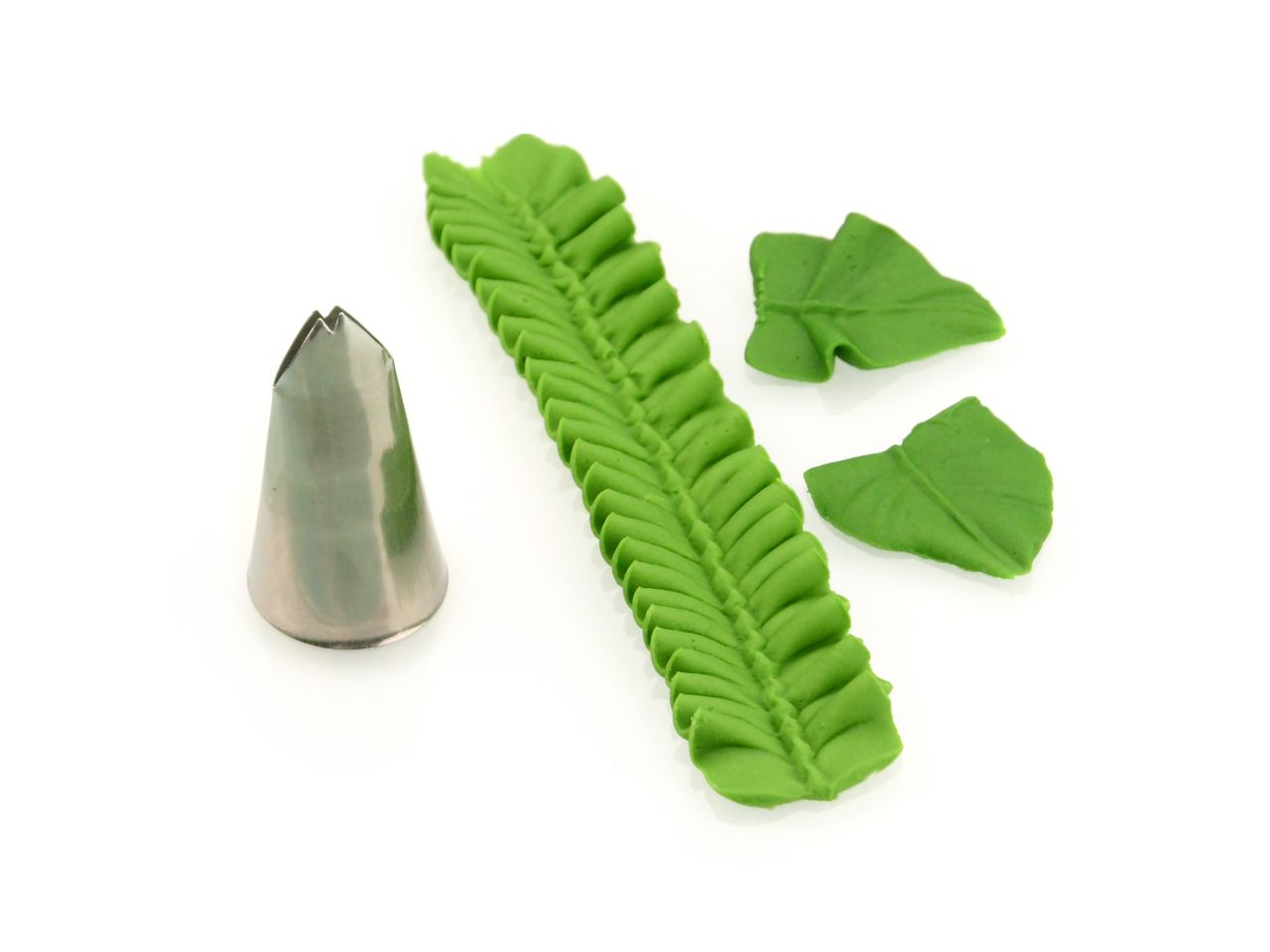 Cake-Masters garnishing nozzle leaf nozzle small 14mm x 2mm